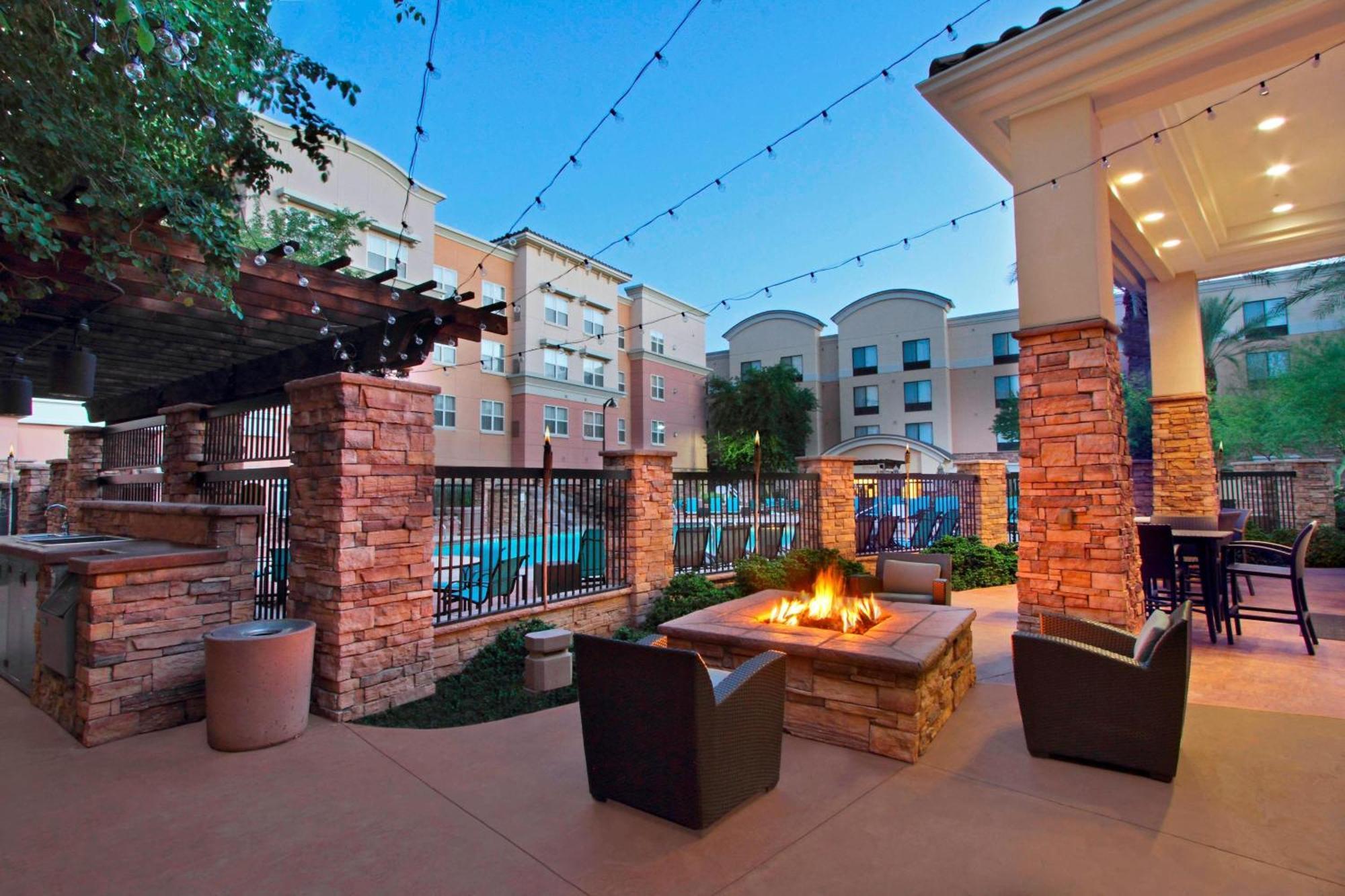 Residence Inn Phoenix Glendale Sports & Entertainment District Exterior foto